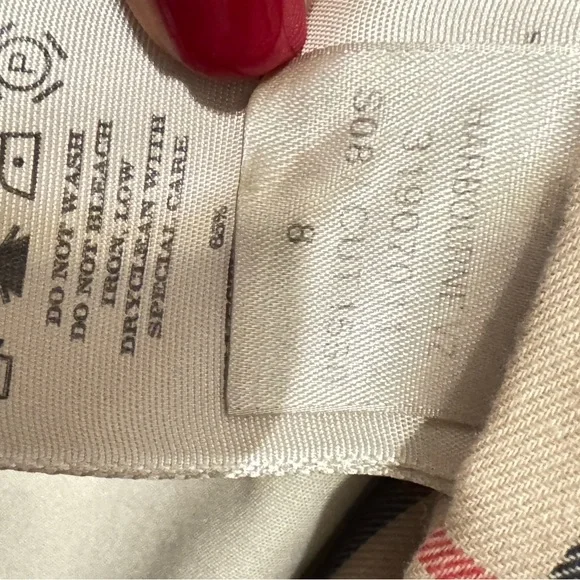 Burberry Classic Tan Trench Coat size 8 - Picture 3 of 16